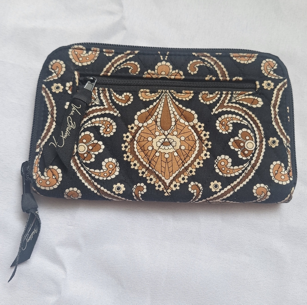 Vera Bradley Cafe Latte Wallet Wristlet Black Brown Fabric Zip Around Organizer